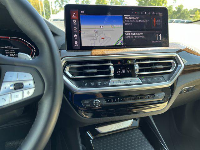 Photo of 2023 Mineral White Metallic BMW X3