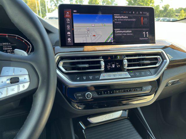 Photo of 2023 Mineral White Metallic BMW X3