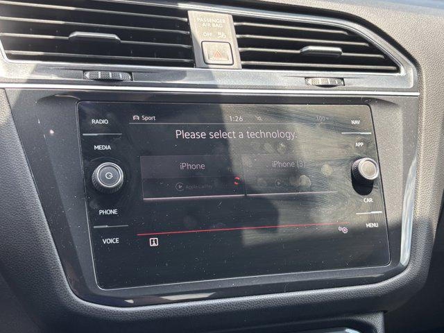 Photo of 2022 Platinum Gray Metallic Volkswagen Tiguan