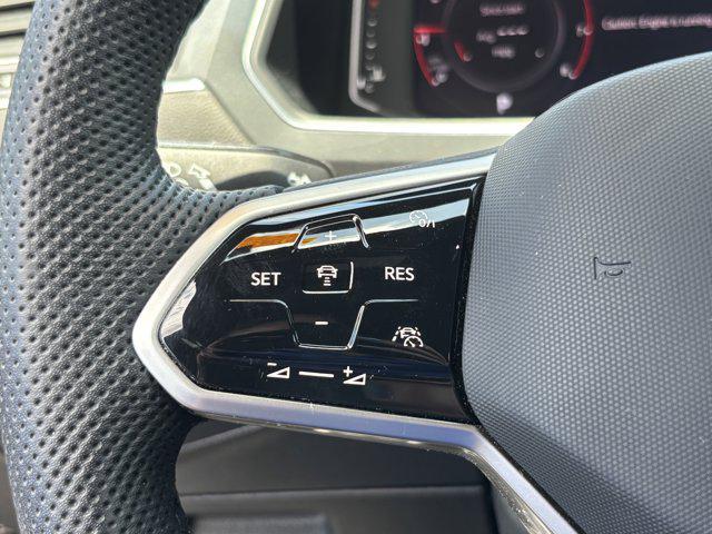 Photo of 2022 Platinum Gray Metallic Volkswagen Tiguan