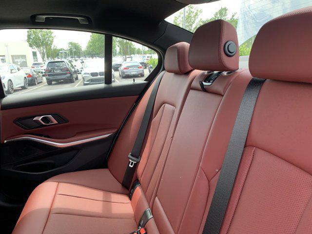 Photo of 2025 Brooklyn Grey Metallic BMW 330