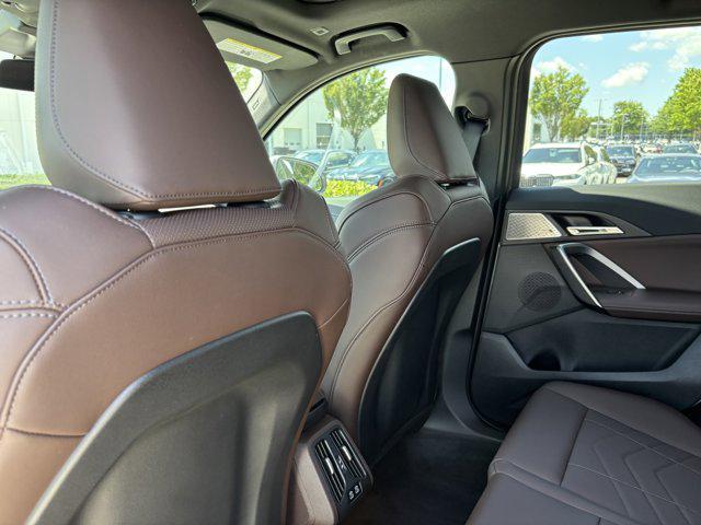 Photo of 2025 Mineral White Metallic BMW X1