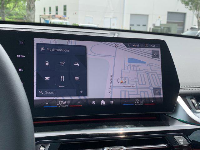 Photo of 2025 Mineral White Metallic BMW X1