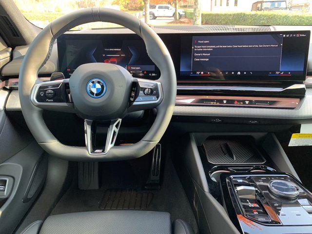 Photo of 2025 Phytonic Blue Metallic BMW i5