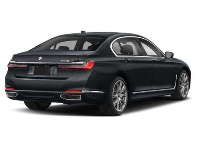 Photo of 2022 Carbon Black Metallic BMW 740