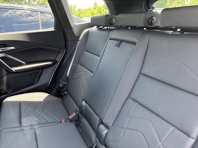 Photo of 2024 Mineral White Metallic BMW X1