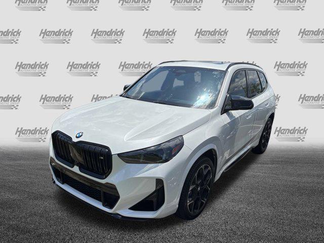 Photo of 2024 Mineral White Metallic BMW X1