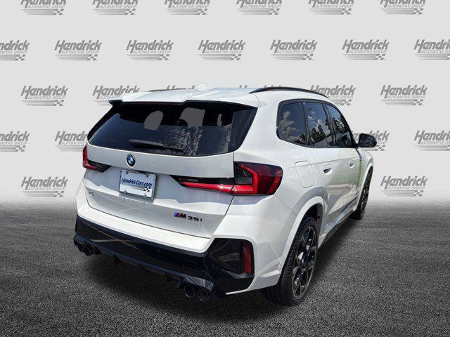 Photo of 2024 Mineral White Metallic BMW X1