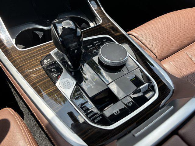 Photo of 2020 Dark Graphite Metallic BMW X7