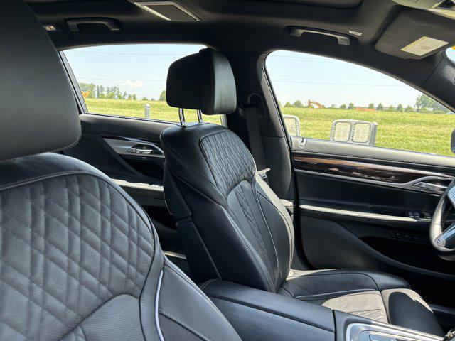Photo of 2022 Dravit Grey Metallic BMW 740