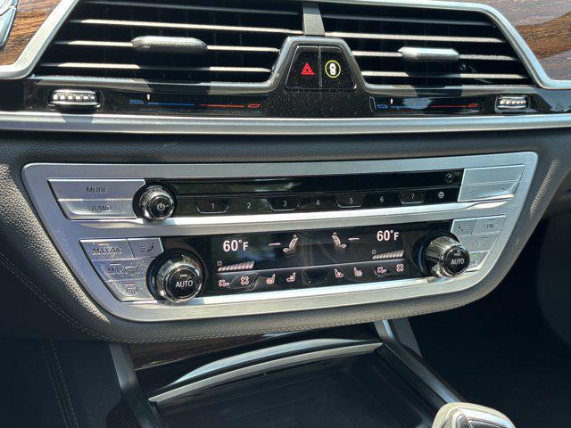 Photo of 2022 Dravit Grey Metallic BMW 740