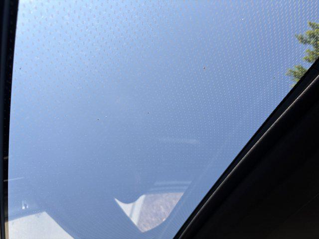Photo of 2022 Dravit Grey Metallic BMW 740