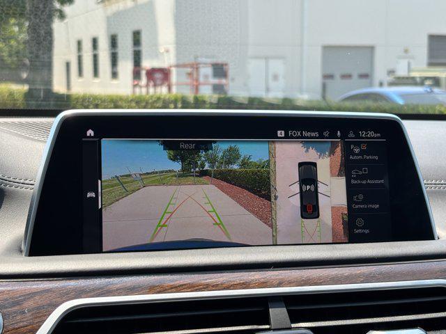 Photo of 2022 Dravit Grey Metallic BMW 740