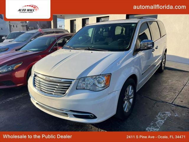 2015 Chrysler Town & Country