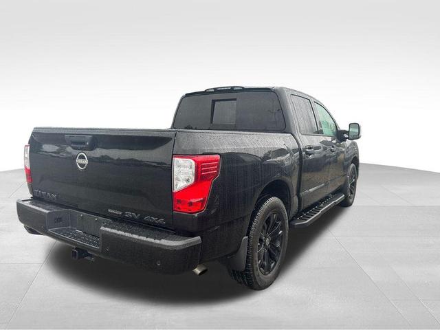 Photo of 2023 Super Black Nissan Titan