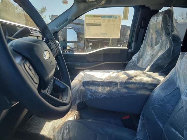 Photo of 2025 Green Ford F-350