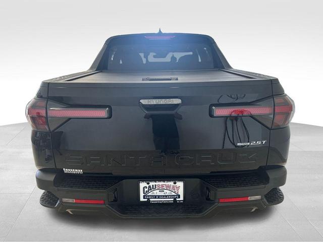 Photo of 2023 Phantom Black Hyundai SANTA CRUZ
