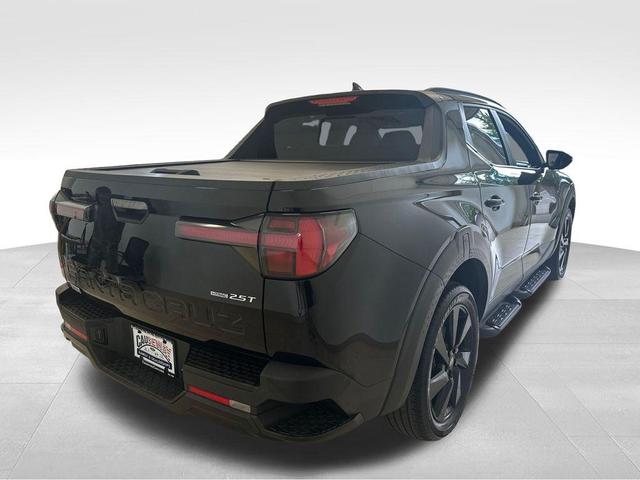Photo of 2023 Phantom Black Hyundai SANTA CRUZ
