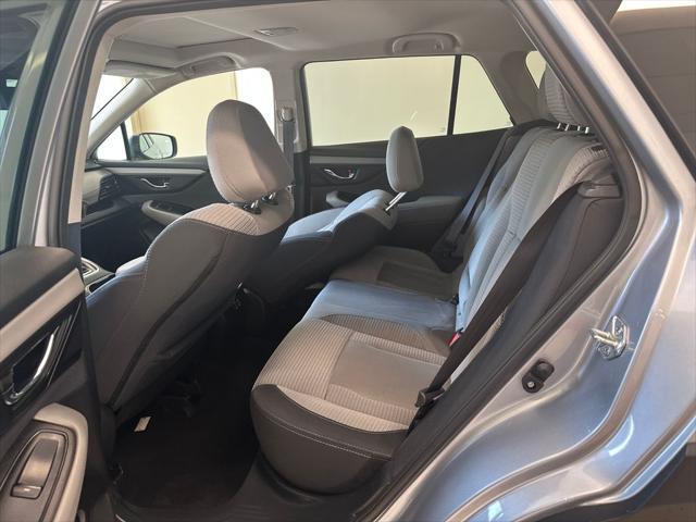 Photo of 2023 Ice Silver Metallic Subaru Outback