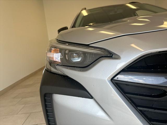 Photo of 2023 Ice Silver Metallic Subaru Outback