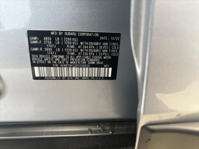 Photo of 2023 Ice Silver Metallic Subaru Outback