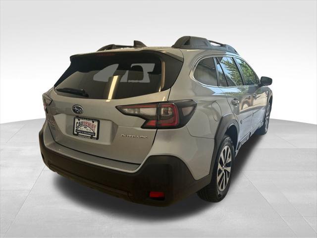 Photo of 2023 Ice Silver Metallic Subaru Outback