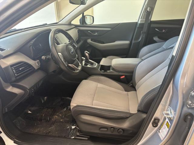 Photo of 2023 Ice Silver Metallic Subaru Outback