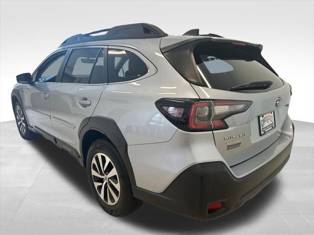 Photo of 2023 Ice Silver Metallic Subaru Outback