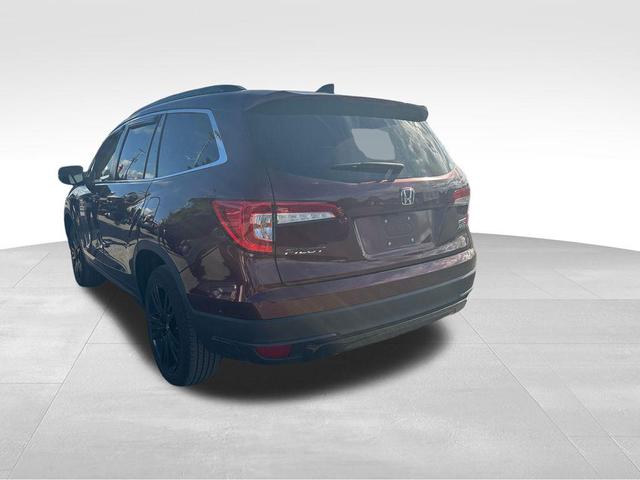 Photo of 2022 Deep Scarlet Pearl Honda Pilot