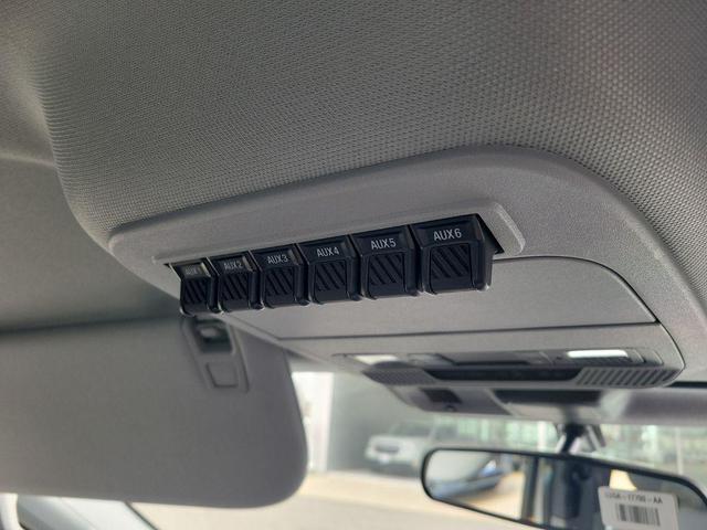 Photo of 2025 Oxford White Ford F-250