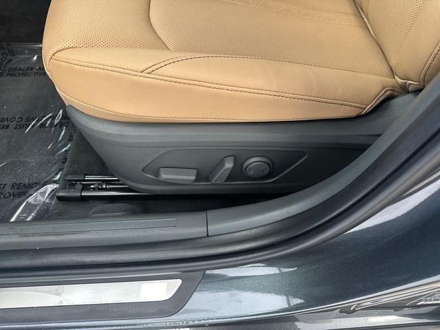 Photo of 2024 Portofino Gray Hyundai SONATA Hybrid