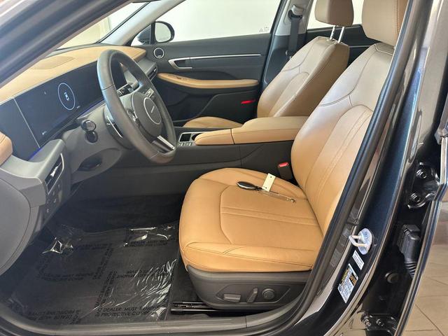 Photo of 2024 Portofino Gray Hyundai SONATA Hybrid