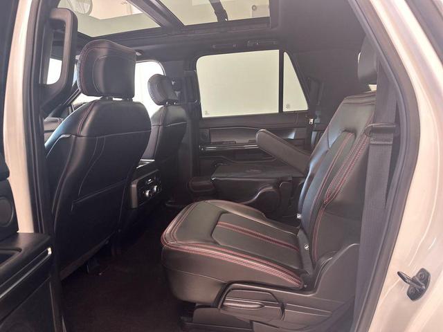 Photo of 2021 White Ford Expedition Max