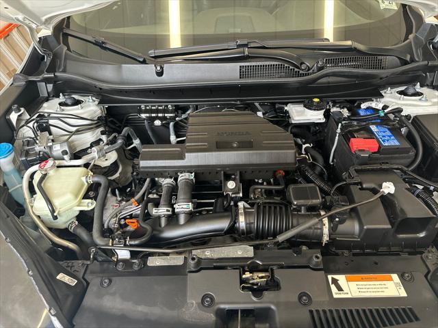 Photo of 2022 Platinum White Pearl Honda CR-V