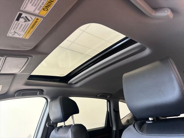 Photo of 2022 Platinum White Pearl Honda CR-V