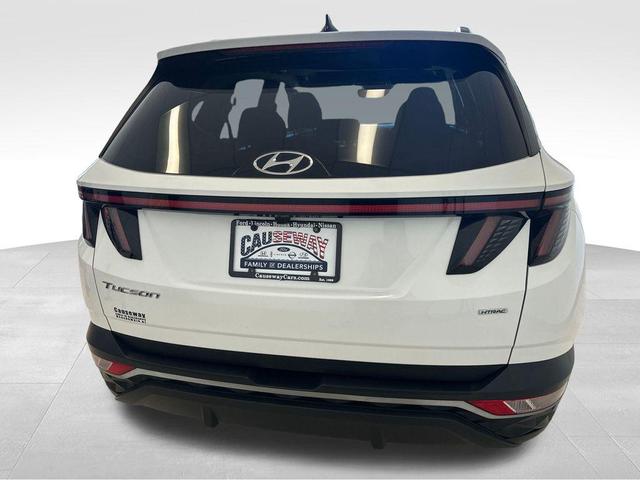 Photo of 2022 Quartz White Hyundai TUCSON