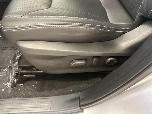 Photo of 2023 Ice Silver Metallic Subaru Forester