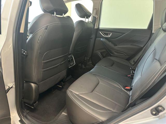 Photo of 2023 Ice Silver Metallic Subaru Forester