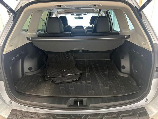 Photo of 2023 Ice Silver Metallic Subaru Forester