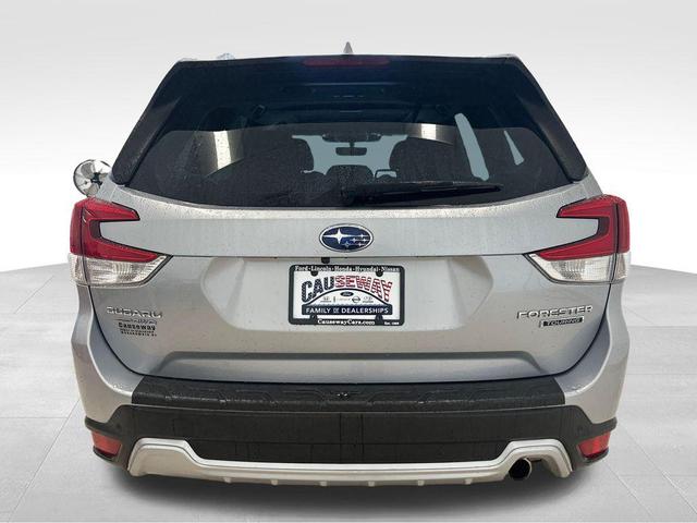 Photo of 2023 Ice Silver Metallic Subaru Forester