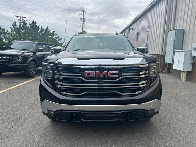 Photo of 2022 Onyx Black GMC Sierra 1500