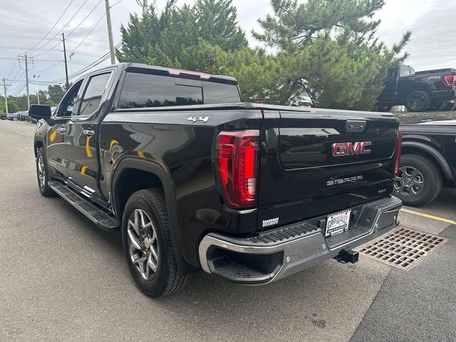 Photo of 2022 Onyx Black GMC Sierra 1500