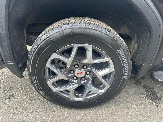 Photo of 2022 Onyx Black GMC Sierra 1500