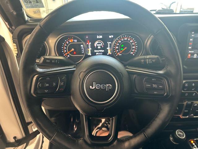 Photo of 2021 Bright White Clearcoat Jeep Wrangler Unlimited