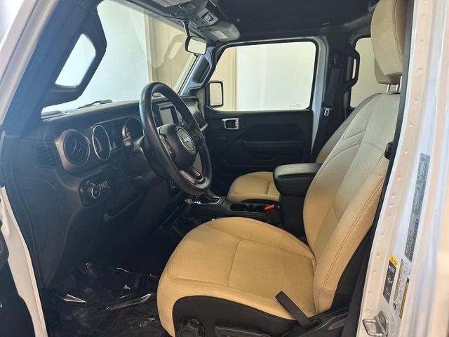 Photo of 2021 Bright White Clearcoat Jeep Wrangler Unlimited