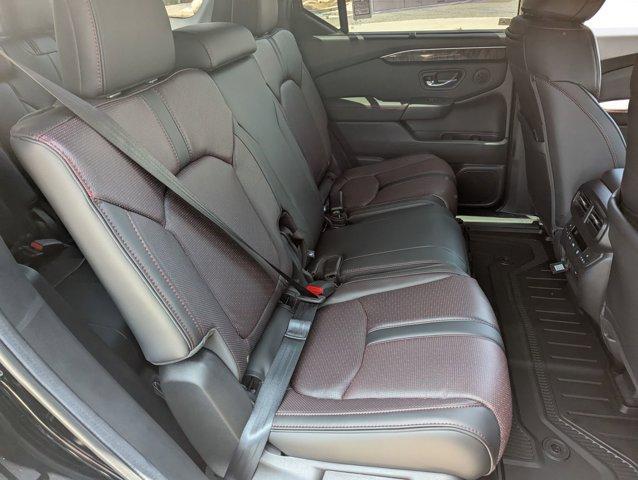 Photo of 2025 Crystal Honda Pilot