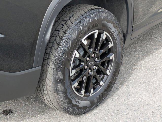 Photo of 2024 Mosaic Black Metallic Chevrolet Traverse