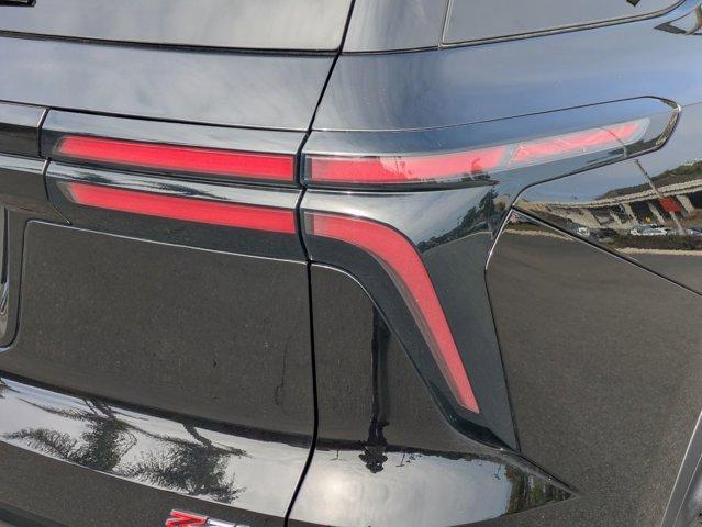 Photo of 2024 Mosaic Black Metallic Chevrolet Traverse