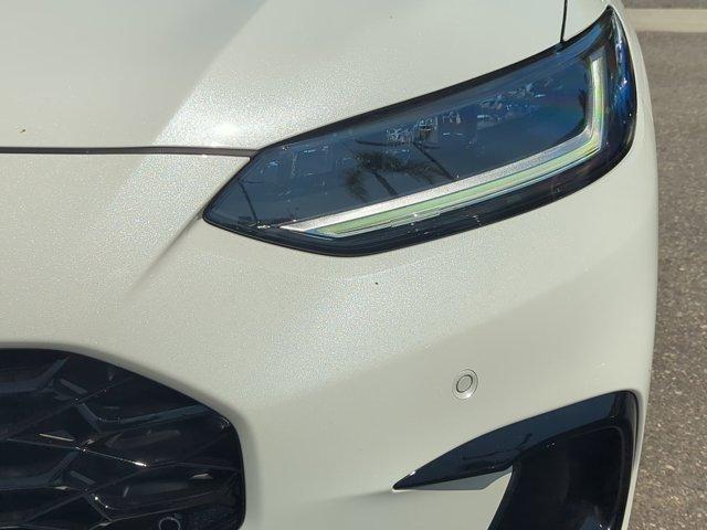 Photo of 2026 Platinum White Pearl Honda HR-V