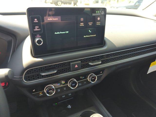 Photo of 2026 Platinum White Pearl Honda HR-V